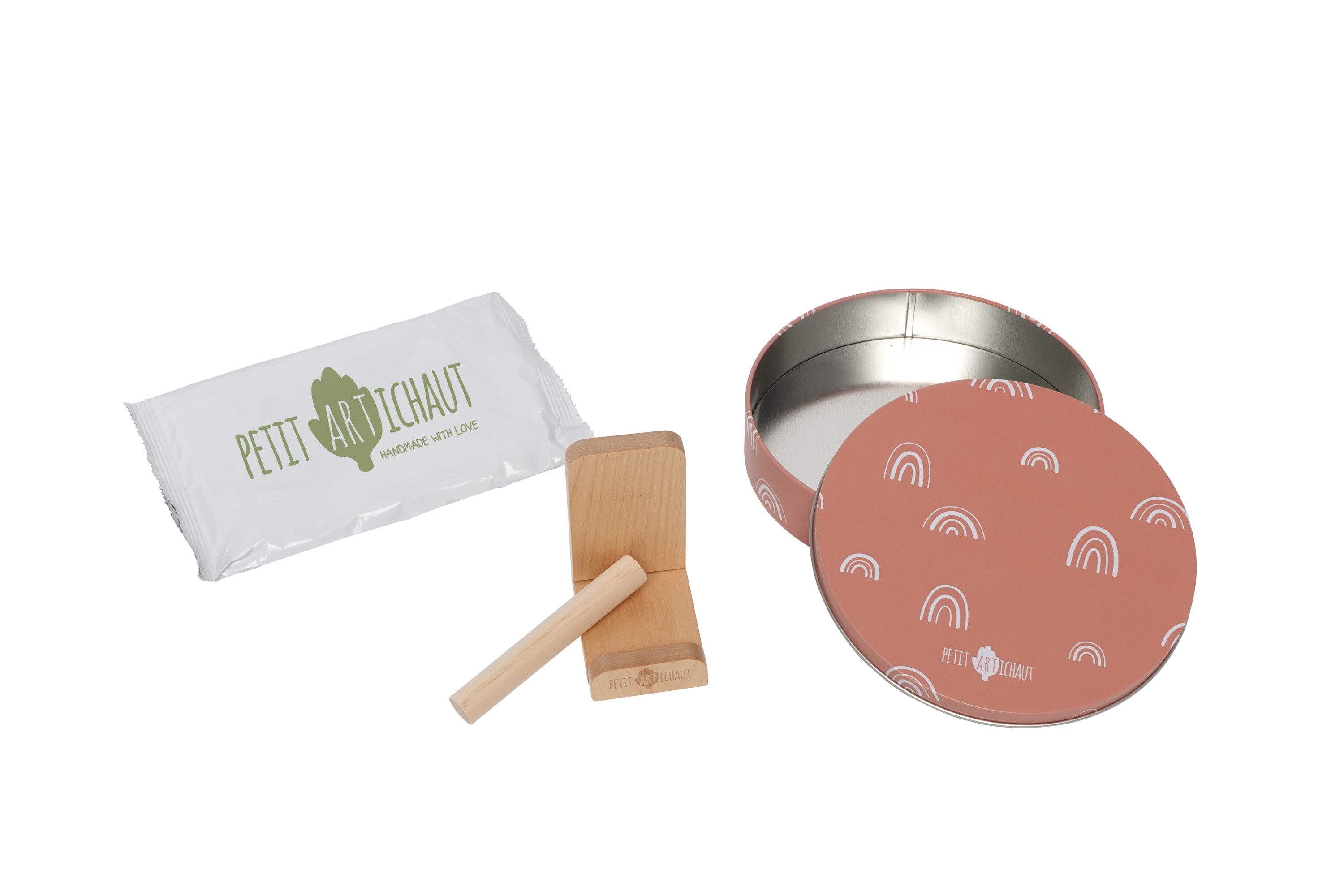 Capture your baby’s first magical moments with the Baby Box Round Rainbow Terracotta, a keepsake you’ll treasure for years to come.