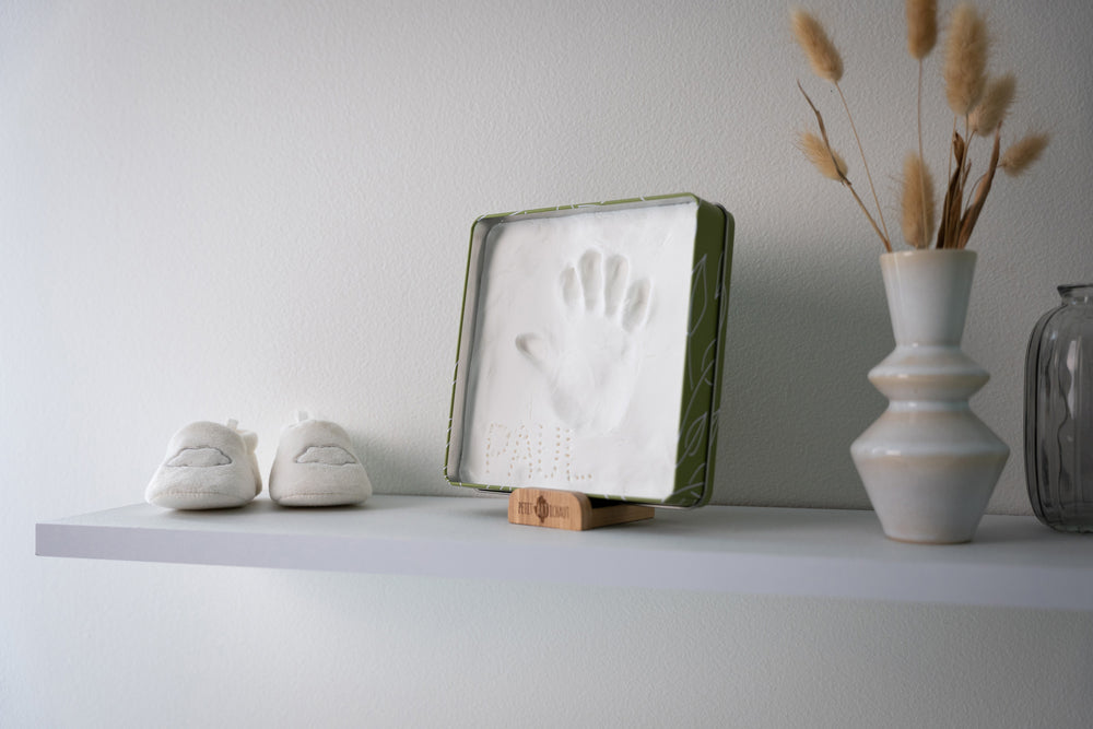 The Baby Box Square Olive Tree is an unforgettable birth gift or pregnancy gift.